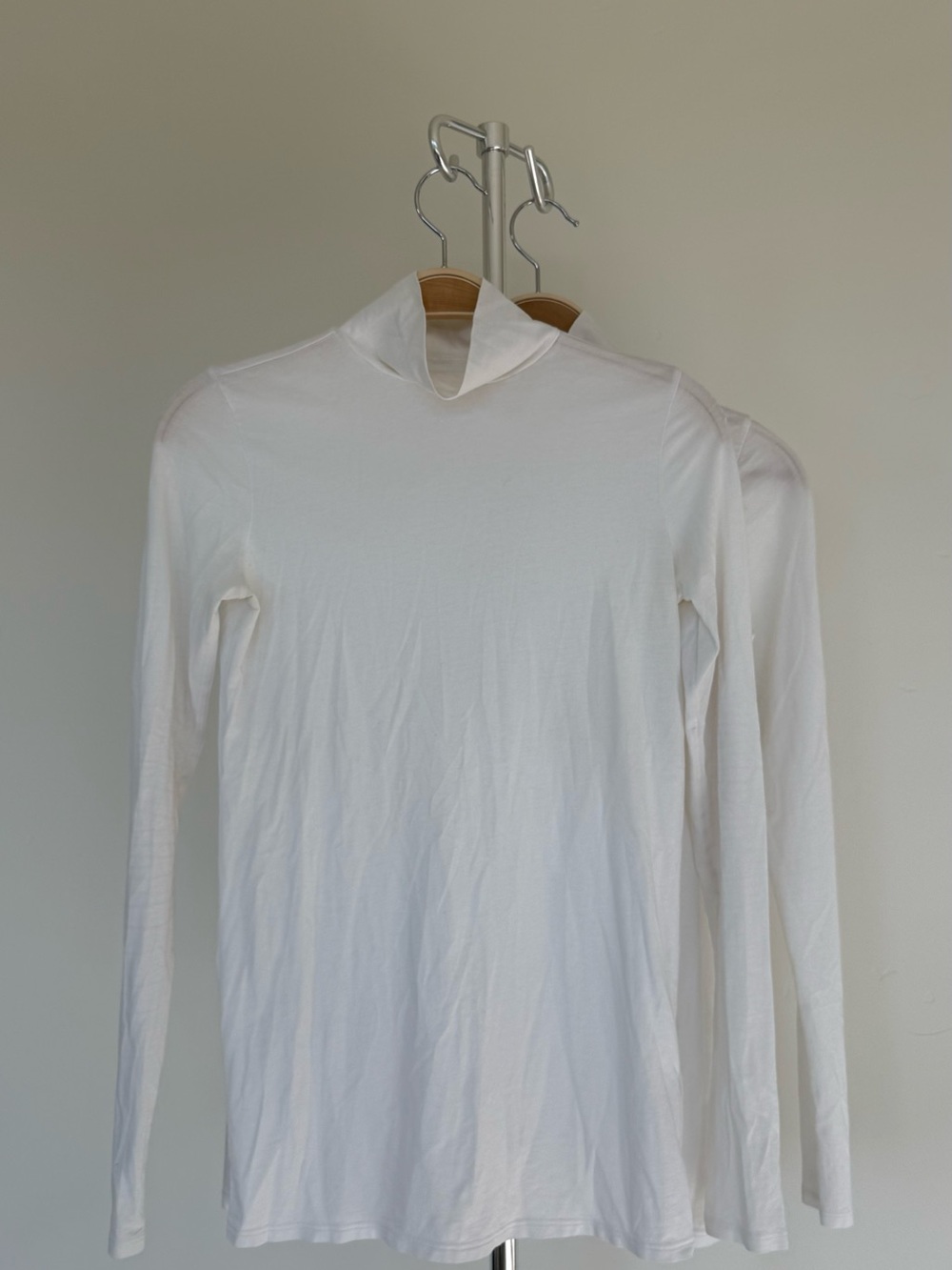Everlane White Long-Sleeve Hooded Tee